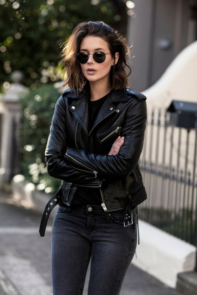 WOMEN'S OUTERWEAR